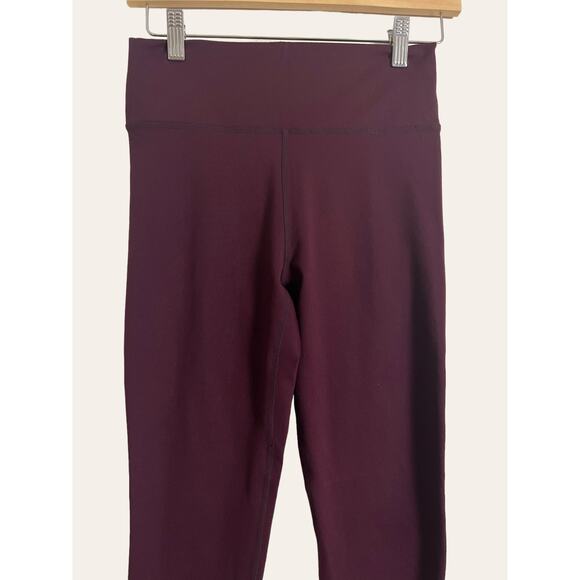 Fabletics Burgandy Powerhold Leggings Size M - Picture 15 of 15